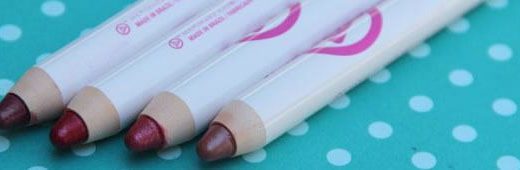 Os batons em lápis da Mary Kay