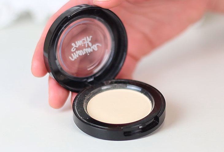 Resenha: Pó Para Corretivo Amarelinho Marina Smith