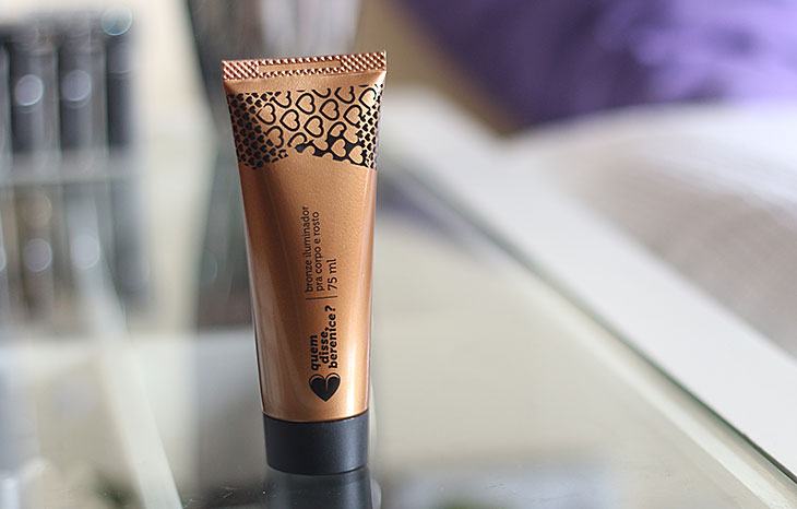 Bronze iluminador pra corpo e rosto Quem disse, berenice?