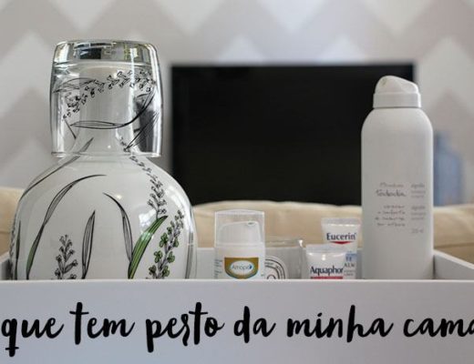 mesinha de cabeceira