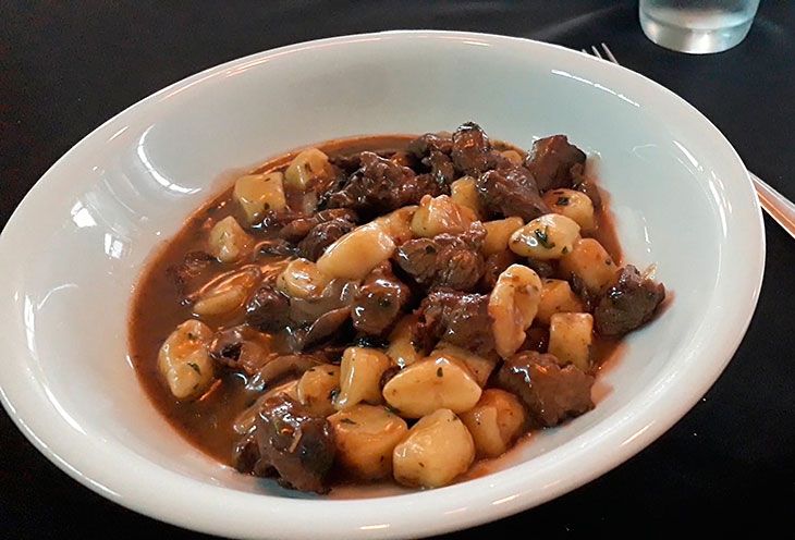 3 lugares aconchegantes para comer bem em Curitiba - Edição #3