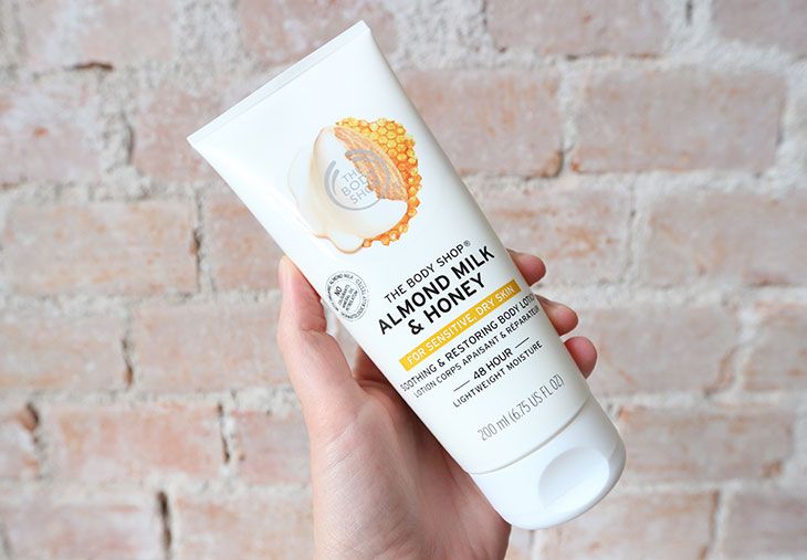 Hidratante para o corpo Leite de Amêndoa e Mel The Body Shop