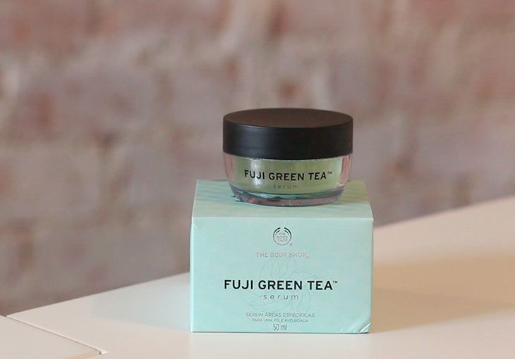 Serum Fuji Green Tea The Body Shop para áreas específicas