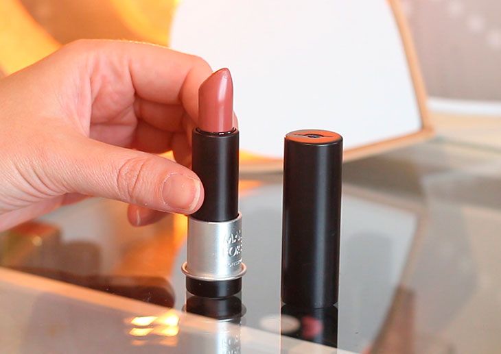 5 cores de batons para você ficar de olho! #2