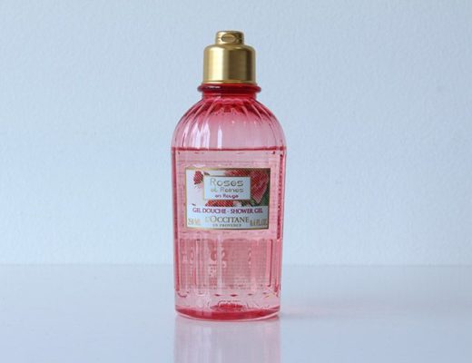 sabonete líquido roses et reines en rouge