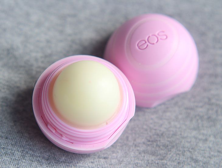 Testei o balm labial Visibly Soft da EOS