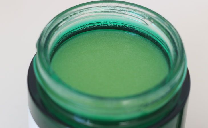 Testei na pele oleosa: máscara noturna Tea Tree The Body Shop