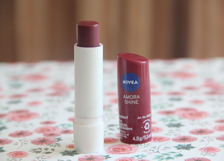 Amora Shine o novo protetor labial com cor da Nivea