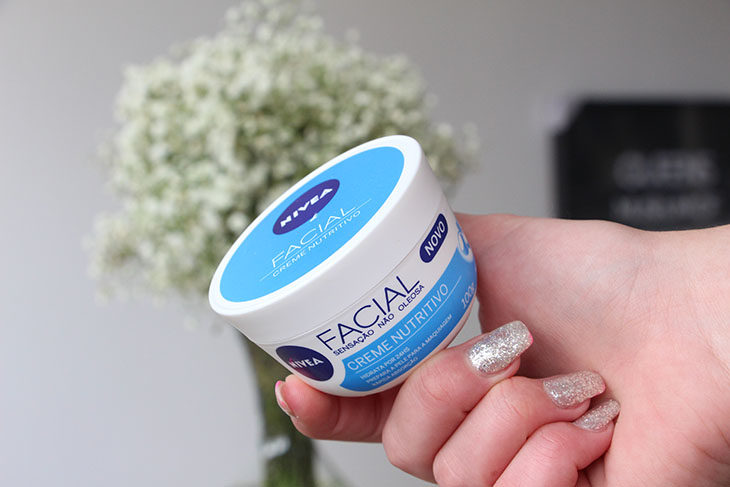 Creme Facial Nutritivo Nivea: será que funciona na pele mista"