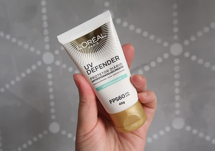 Protetor solar Antioleosidade UV Defender L?Oreal FPS60 na pele oleosa