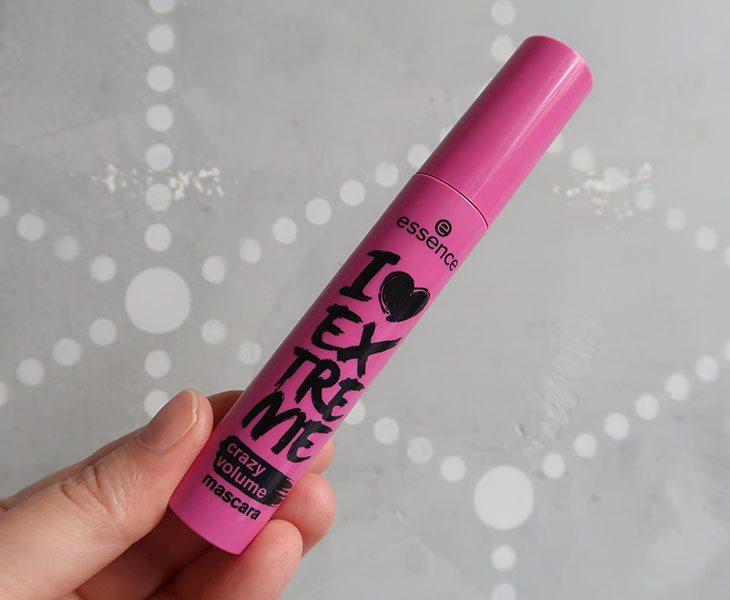 Máscara para cílios I Love Extreme Crazy Volume Essence