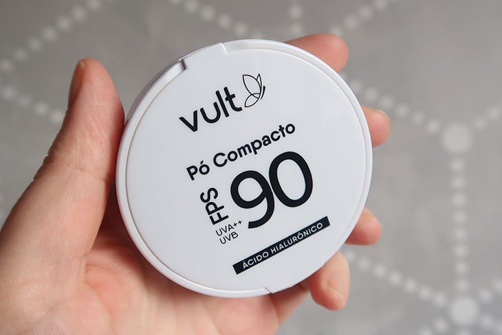 Em busca do melhor pó matificante #2: Pó Compacto FPS90 Vult