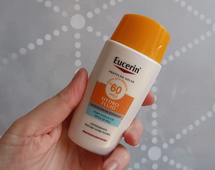 Protetor Solar Hydro Fluid Eucerin na pele oleosa