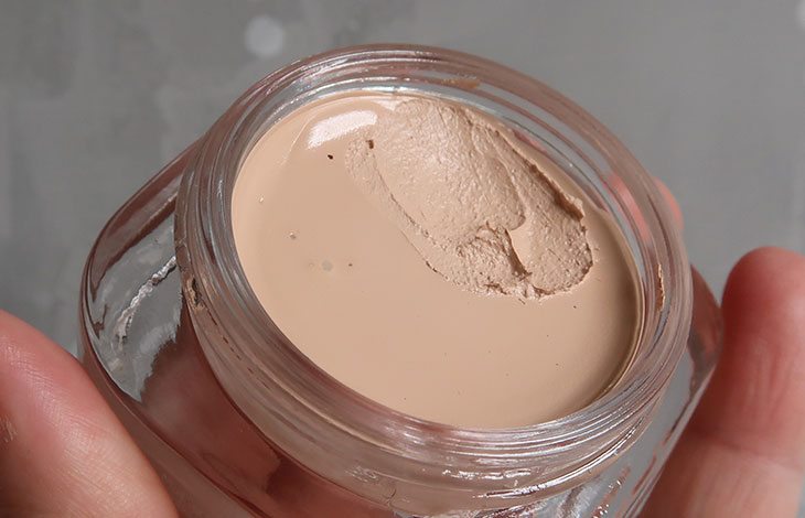 Base Matte Powder Natura Una na pele oleosa