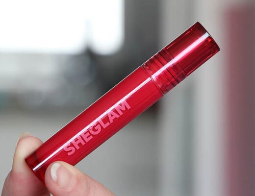 batom peel off