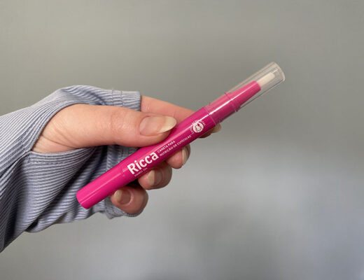 Caneta para Nutrição de Cutículas Ricca