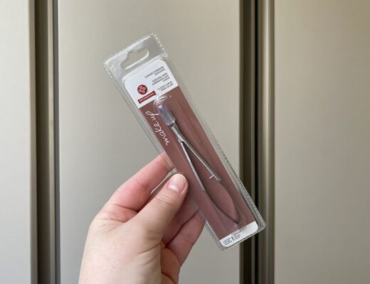 Tesoura Para Sobrancelhas Curva