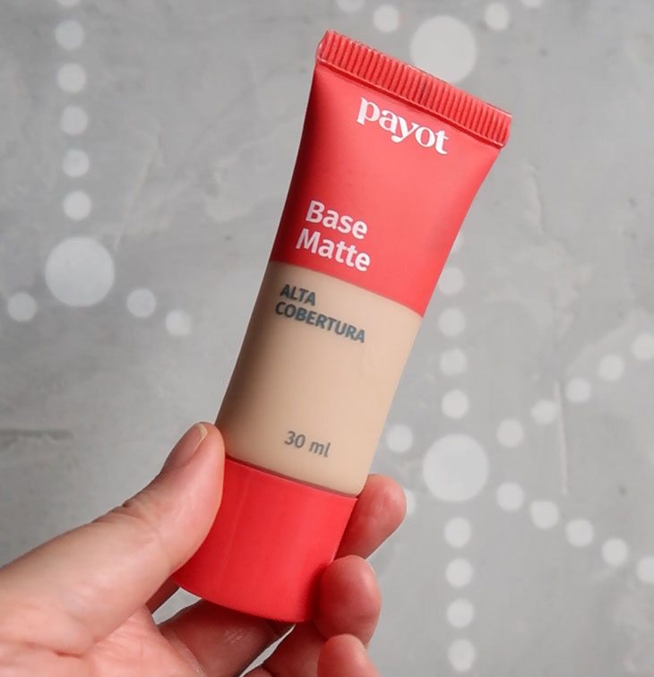 Base Matte Alta Cobertura da Payot na pele oleosa